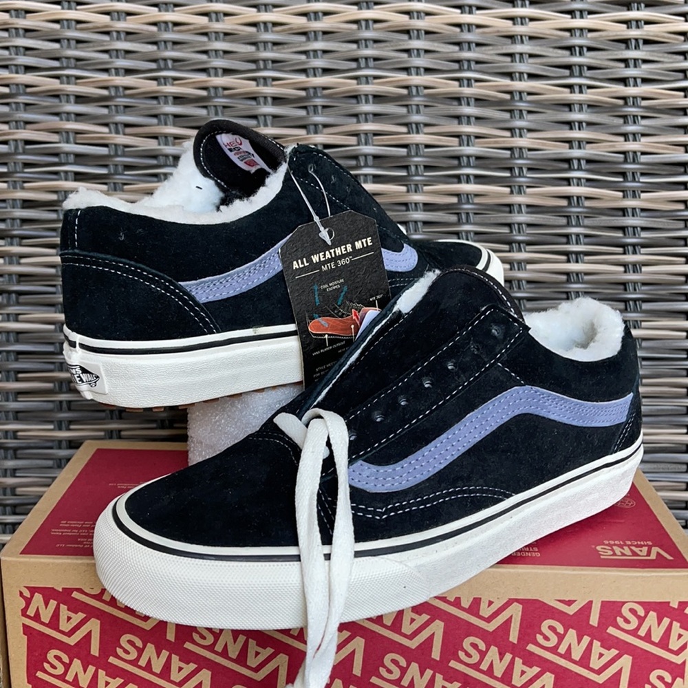 Vans Old Skool Mte Nubuck/Black WMNS” Sherpa Sneakers - Picture 9 of 16
